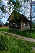 Здание 39,5 кв.м с земельным участком 657 кв.м по адресу: Ярославская область, Брейтовский р-н, д. Остряковка, д. 17